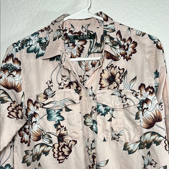 Lauren Ralph Lauren Floral Button-Up Blouse PM - Picture 3 of 6